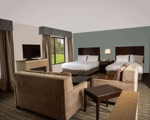 Wyndham Garden Erie Hotels near Millcreek Mall