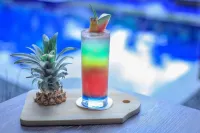 Montana Premier Senggigi - Barer
