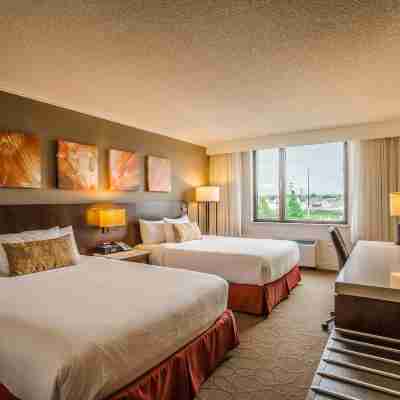 Delta Hotels Saguenay Conference Centre Rooms