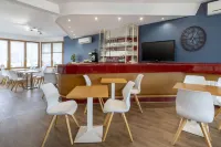 Sure Hotel by Best Western Saintes - bar