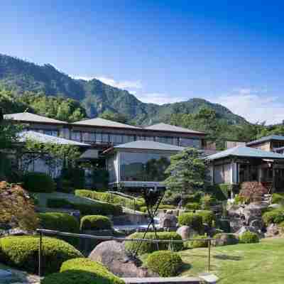 庭園の宿 石亭 Hotel Exterior