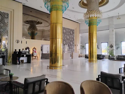 Maniratna Resort Hotels in Amravati