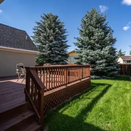 Tranquil Home on the Cheyenne Greenway!
