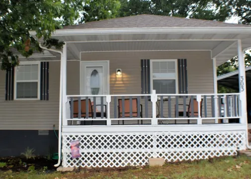 New! Beautifully updated private home near White River and Bull Shoals