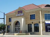“The Boho Retreat” TCU! Hotels near Weston Gardens In Bloom, Inc