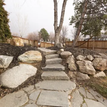 Ski & Hiking l Summer Pool l King Beds l Large Apartment l Mountain Views