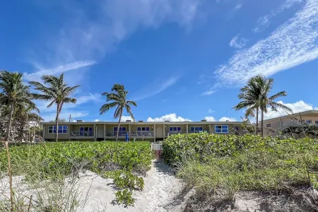 Ground Floor, Oceanview on Longboat Key: Open Thanksgiving Week!