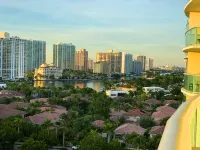 Sunny Isles, Ocean Reserve, 14th floor. Oceanview! Parking included