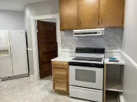 Lovely; Cozy Place to Stay!