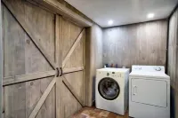 Cozy private apartment with winter views of Mt Equinox