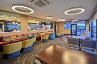 Tru by Hilton Pigeon Forge - breakfast