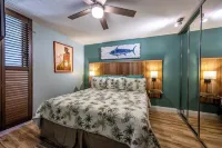 Perfect Romantic Getaway - Right on the Ocean!
