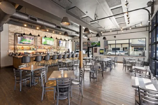 Beautiful New Downtown Columbia Falls Condo near Glacier National Park!