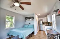 Cozy Cottage  - Minutes from Beaches and Historic Dearborn St!