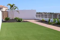 Modern villa on the golf course with stunning views, Wifi and heated pool