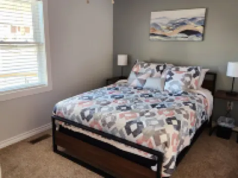 Charming 3 bedroom home on the New River ニュー・リバーのホテル