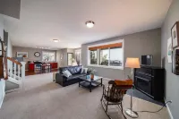 All the Views: A Private BnB with VIEWS