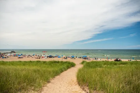 Family friendly Farmhouse just minutes from the beach, golf course, and casino!