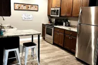 Butterfly Park Retreat #4 - Centrally located to Decorah's Top Attractions!