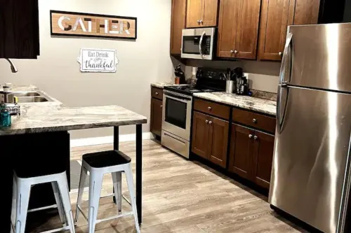 Butterfly Park Retreat #4 - Centrally located to Decorah's Top Attractions! Hotel a Decorah