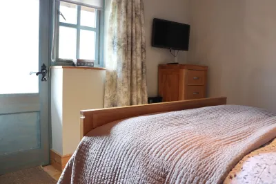 Barn In Beautiful Rural Location 4 Miles From The City Of Bath