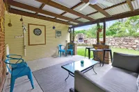 Wangi Waterfront HIdeaway Hotels in Swansea
