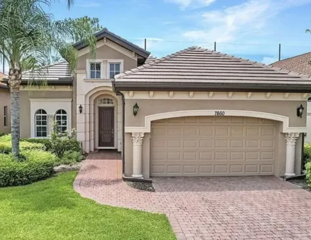 Ashton Place.  Lely Resort. Players club. Private  pool and spa.