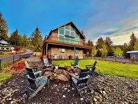 Modern Chalet with Lake Views in Marina Area Hotel a Lewis County