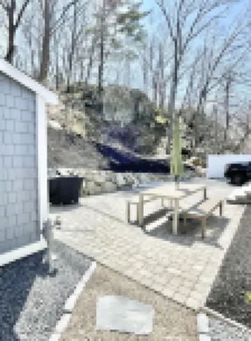 Walk to Beach! Great Location! Booking 2026! Close to Salem!!