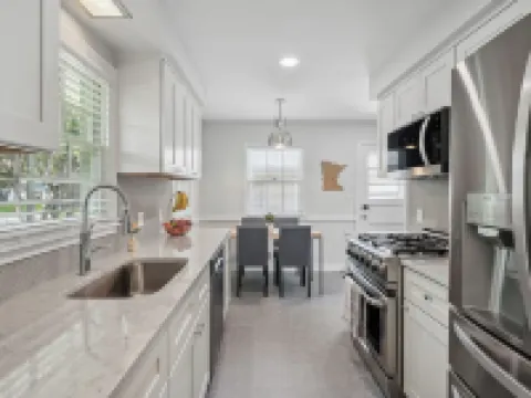 MSP/Mall of America/Pond View with garden oasis Hotels in Richfield