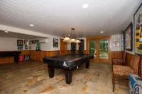 Camp Quality Time on Wilson Lake 3-bedroom, hot tub Hotel a Wilton