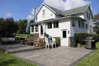 A cozy, relaxing cottage in Ohio's Amish country.