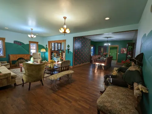 See nearby attractions, Visit Little Sahara, great salt plains, Alabaster Cavern Hotels in Alva