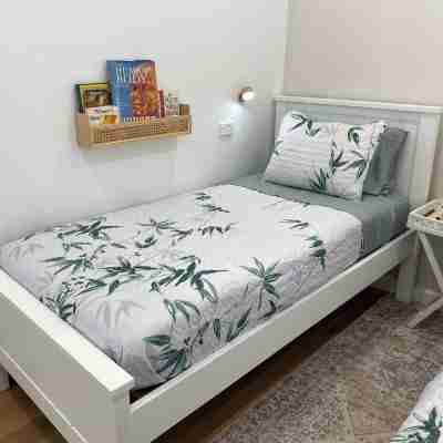 New cosy guesthouse in Parramatta with parkingNear transport/uni/stadium/museum Rooms