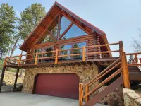 Beautiful Black Hills Log Home with Loft and 360' Views!! Hotels near Full Throttle Saloon