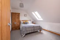 Lovely Cotswold holiday Barn within walking distance of restaurants/shops