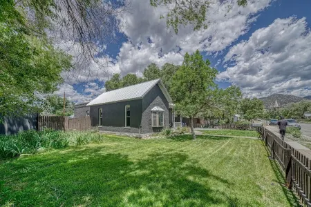 Charming home in Downtown Salida on D st!  Newly remodeled!