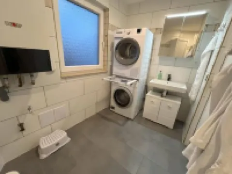 Modern furnished holiday apartment with two bedrooms and a workspace