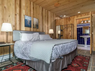 Modern Log Home Retreat and Yoga Studio, Minutes from Ithaca and Colleges