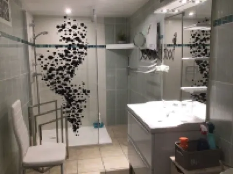 Vacances en Occitanie au Pied du Canigo 韋爾內萊班酒店