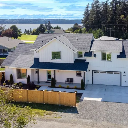 5Br Vacation Home Hot Tub/Game Room/Water Views/BBQ/Firepit/LG Yard