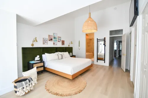 Brand New Listing! Beautiful - Upscale newly remodeled Modern Tropical Oasis!