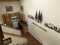 Cozy & secluded on 53 acres & driveway access to miles of ATV/snowmobile trails!
