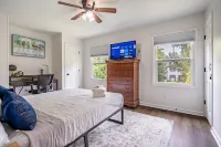 The Nest - Just 5 Miles from Braves & so close to ATL! Các khách sạn gần Hornet Village Suites