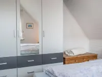 Vacation home Wilhelmine - Apartment Möwe OG 글레트지일 호텔