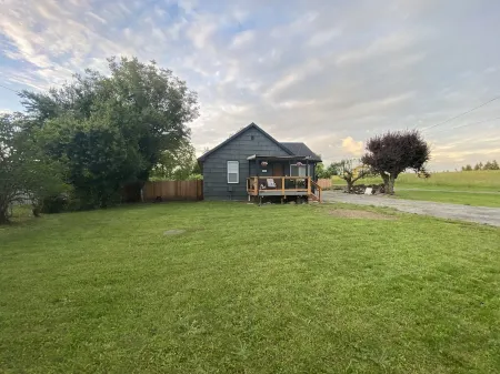 Flora Fauna Refuge Cottage by Wildlife Refuge