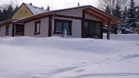 Cozy newly built vacation home in the heart of the Erzgebirge "Haus West" Hotel a Lengefeld