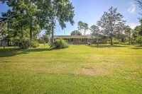 SPACIOUS & PRIVATE  PET FRIENDLY WATERFRONT HOME NEAR DOWNTOWN HISTORIC BEAUFORT
