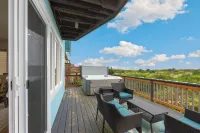 "Ocean Shore Desire" Beach Getaway! Beach/HotTub/Gameroom/Sleeps 10 - Wi-Fi