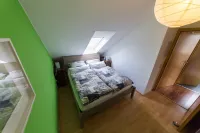 Relaxation in the vineyards - Ferienwohnung Isinger